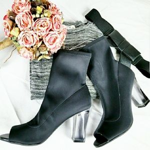 ✔BRANDNEW✔ Mid Calf Parker & Sky Clear Heels